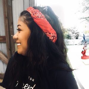 Meet your Posher, Andrea